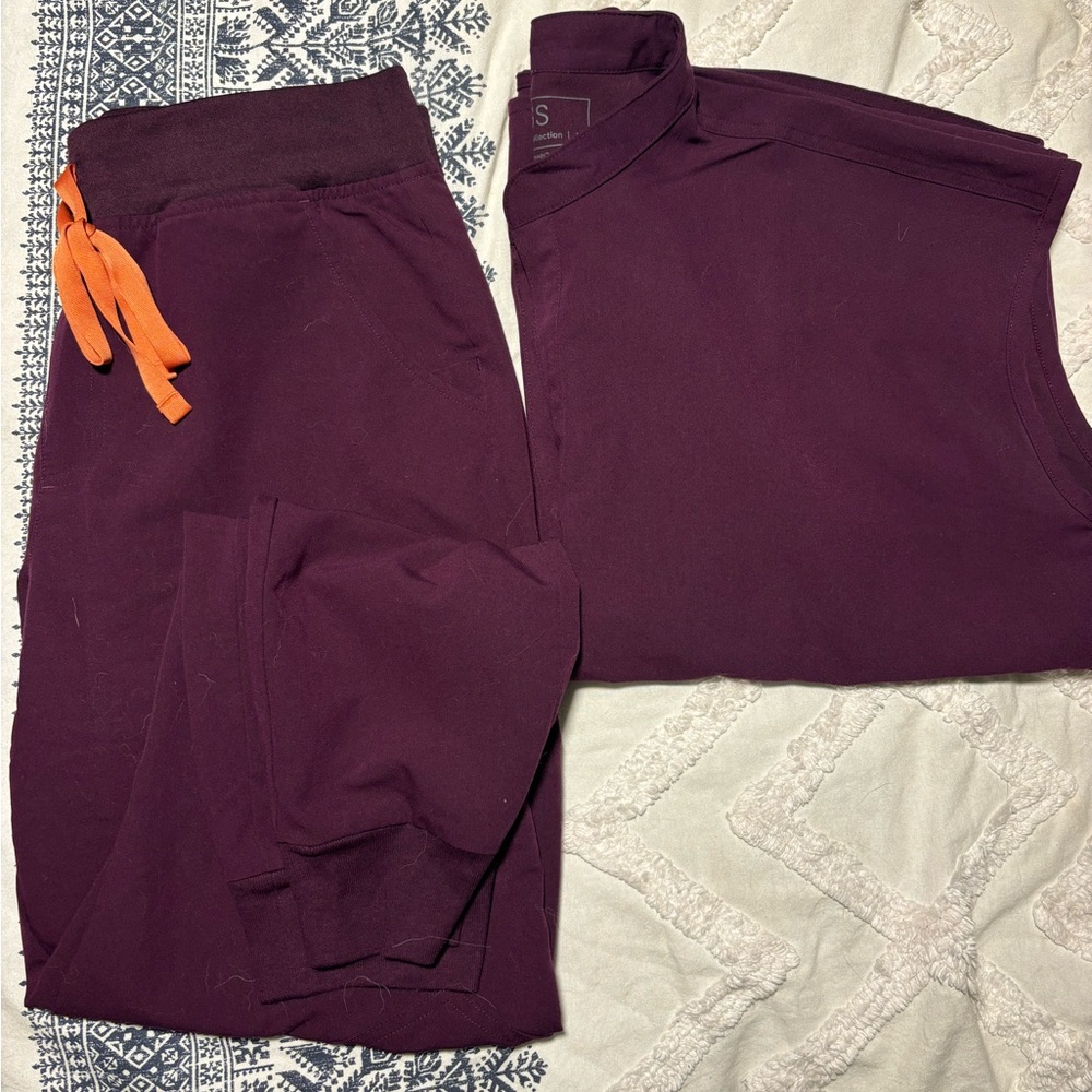 Figs Scrub Set
